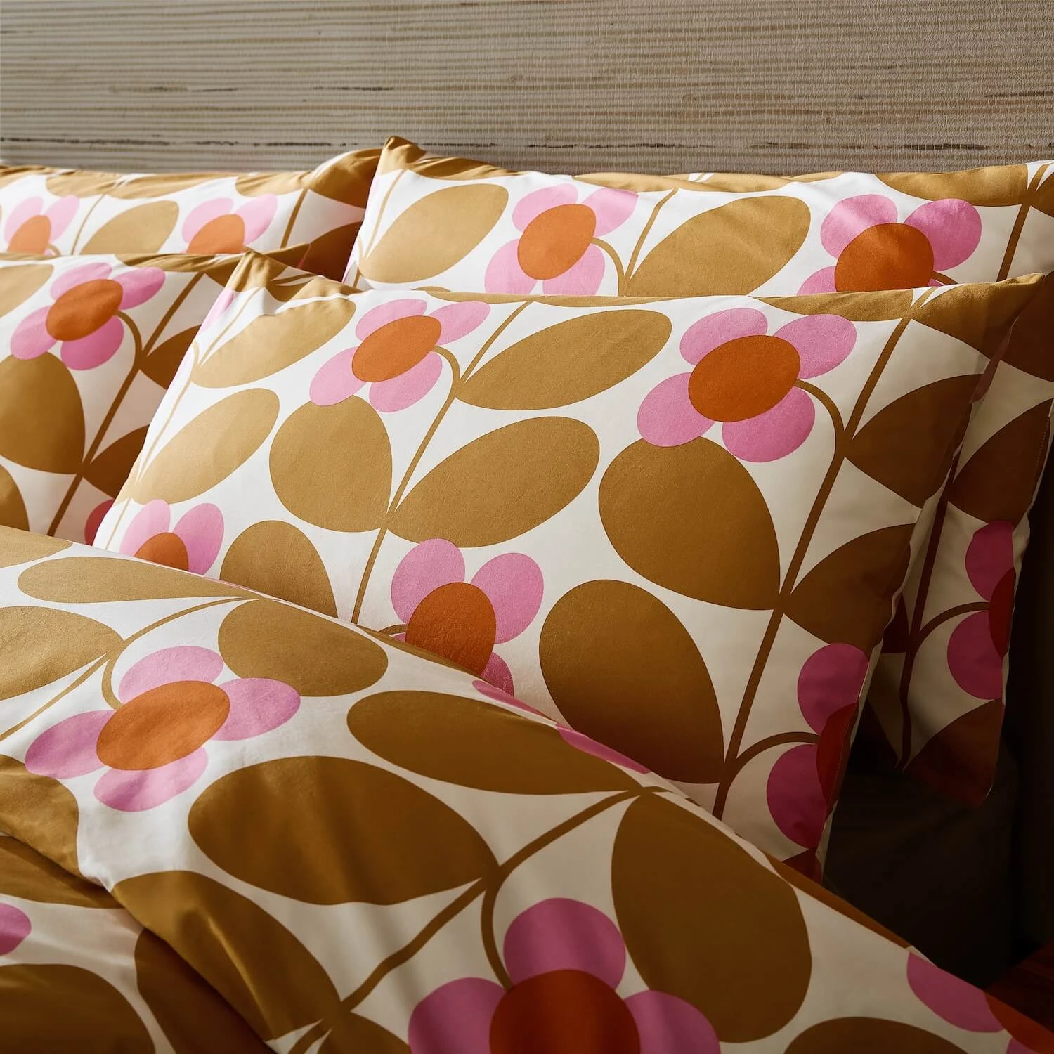Stem Bloom Bed Linen Saffron - Image 4