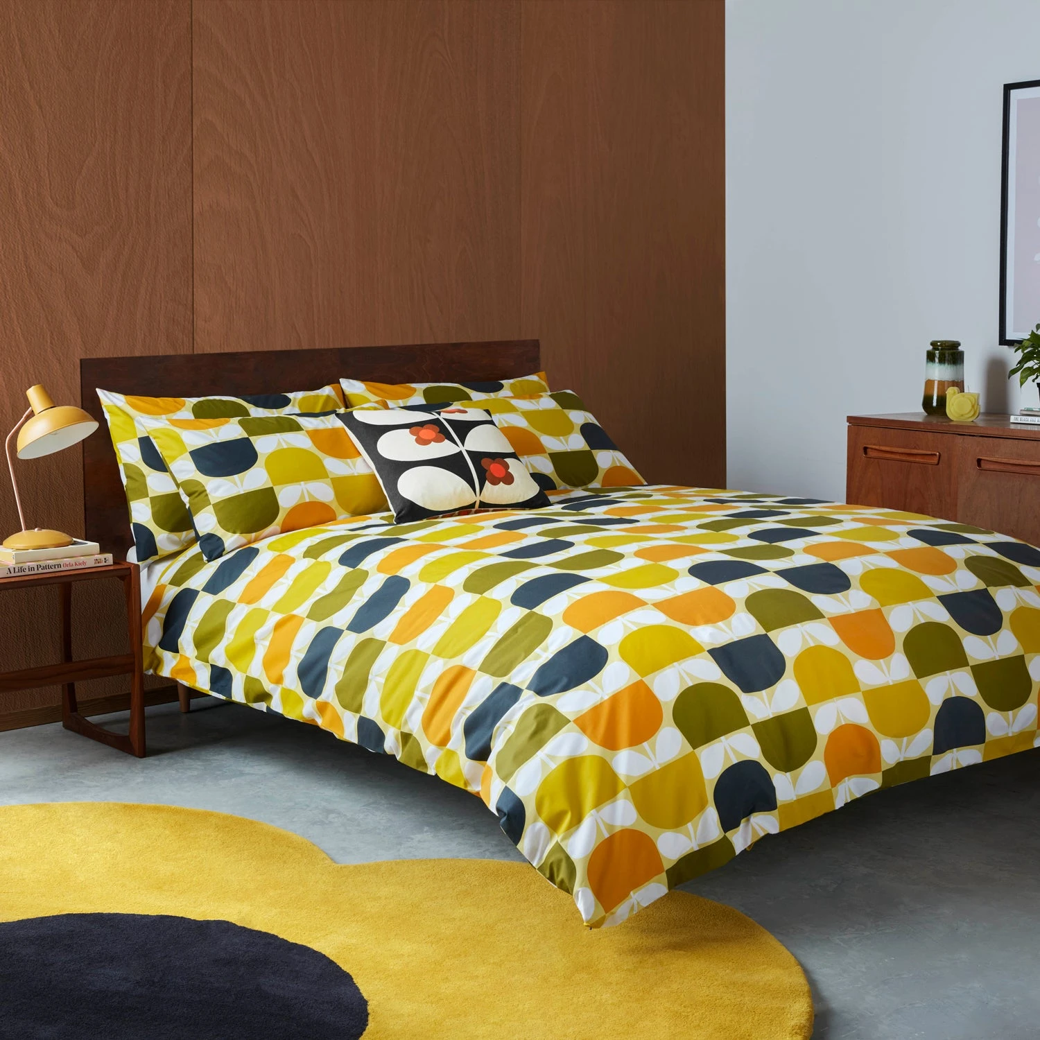 Block Stem Bed Linen - Lemon - Image 3